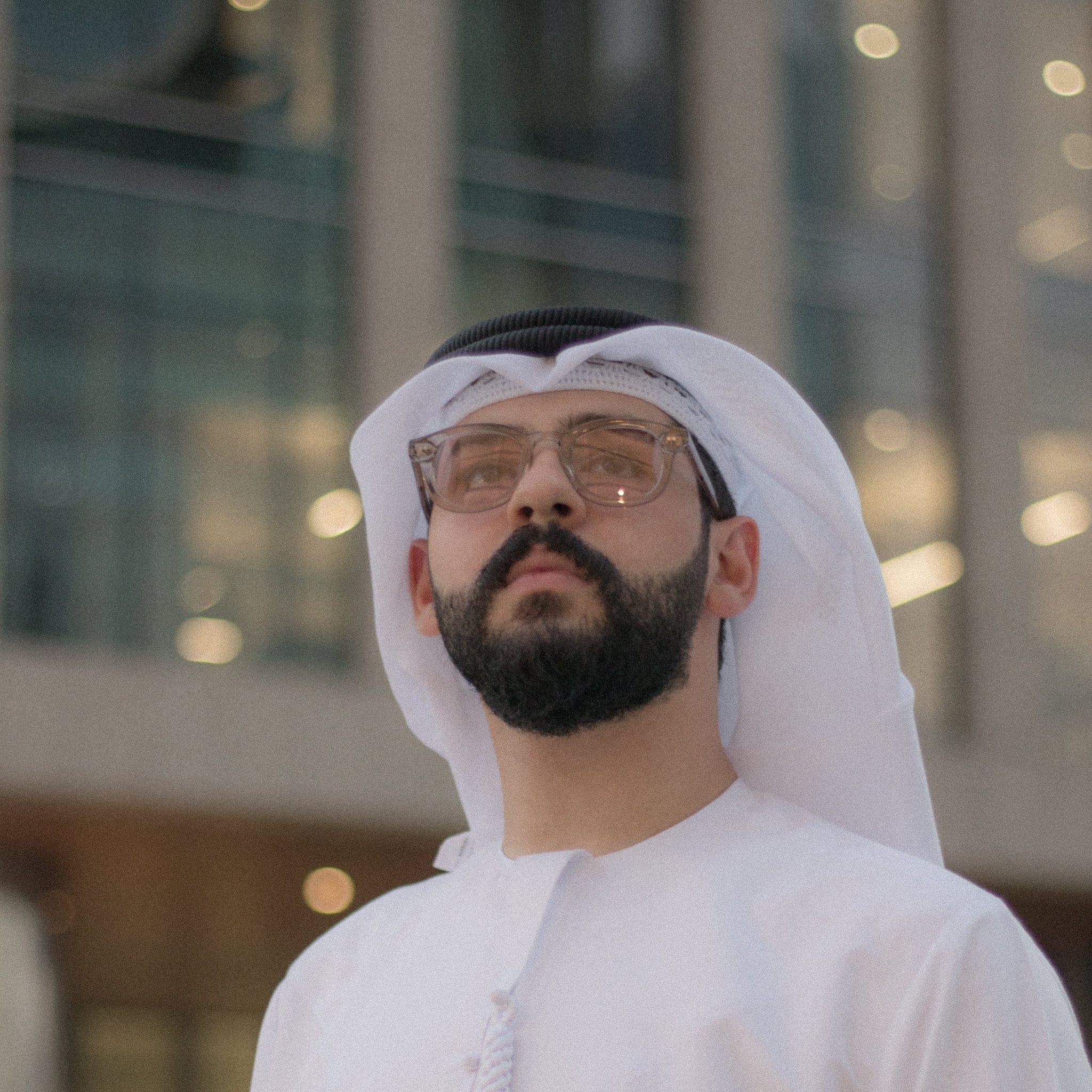 Emirati Essence - Grey Crystal - SARTORIAL OG